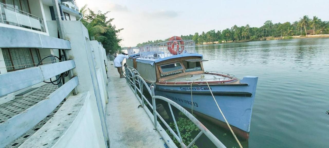 Captains Cabin Backwater Resort Alappuzha ภายนอก รูปภาพ